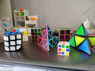 Lote de cubos de rubik varios modelos