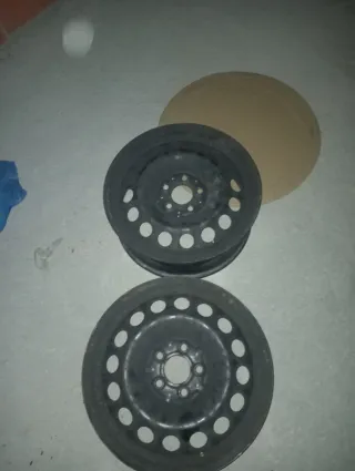 2 Llantas Chapa Mercedes Vito 17