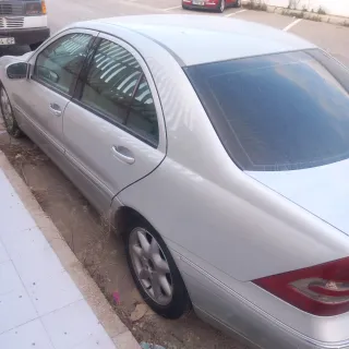 Mercedes-Benz Clase C 2003
