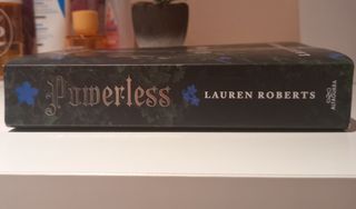 Libro Powerless nuevo