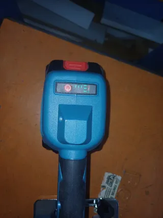 Sega circolare a batteria