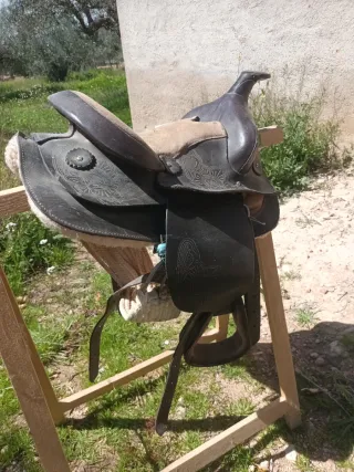 Silla de montar a caballo de cuero