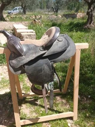 Silla de montar a caballo de cuero