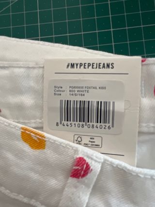 Pantalón corto Pepe Jeans estampado labios