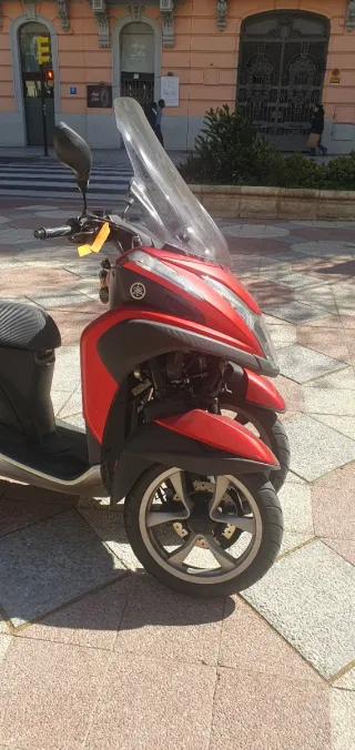 Yamaha Tricity 125cc Trike Rojo