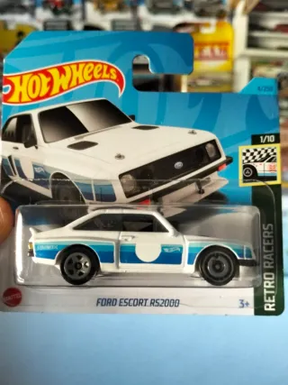 Hot Wheels Ford Escort RS2000 Retro Racers