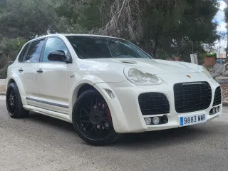 Porsche Cayenne MAGNUM 4.5S