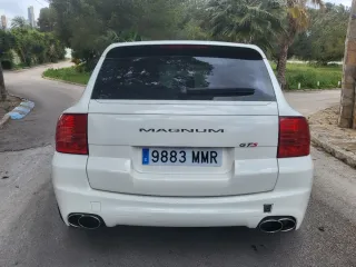 Porsche Cayenne MAGNUM 4.5S