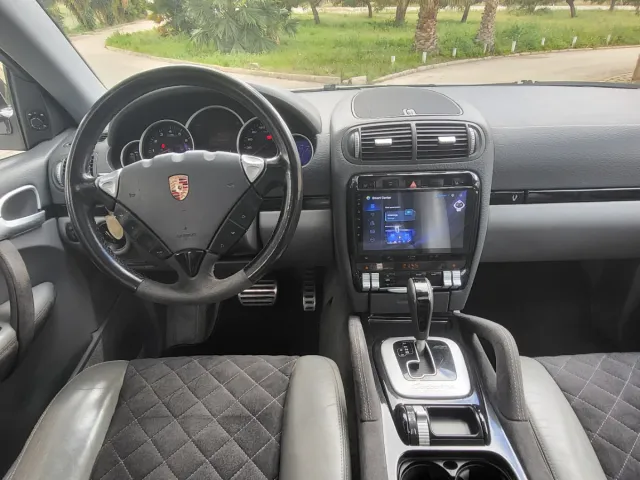 Porsche Cayenne MAGNUM 4.5S