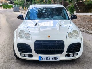 Porsche Cayenne MAGNUM 4.5S