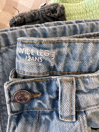 Lote de pantalones vaqueros y deportivos