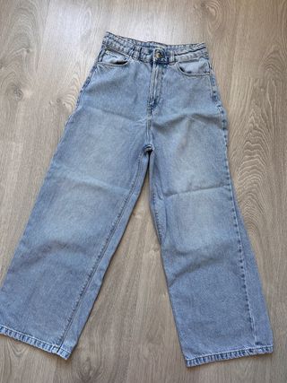 Lote de pantalones vaqueros y deportivos