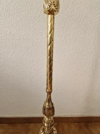 Candelero de bronce dorado