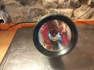 Linterna recargable potente