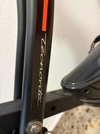 Bicicleta Estática plegable BH EVO B1500