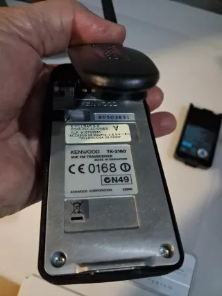 2 walkie KENWOOD TK-2160 1 Cargador para Francisco