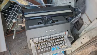 Olivetti LINEA 98 Máquina de Escribir