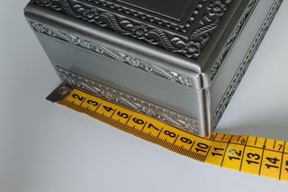 Portagioie in metallo con interno in velluto blu