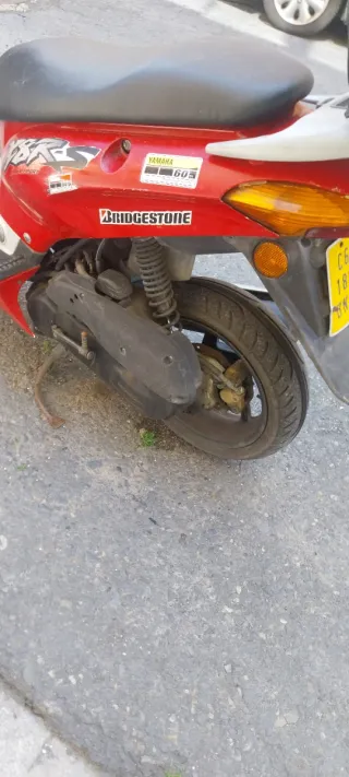 Honda SZX50S Roja y Blanca