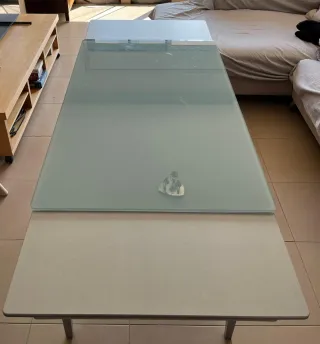 Mesa extensible Cancio cristal y metal