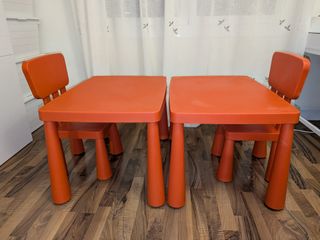 Conjunto Infantil IKEA MAMMUT Mesa + Silla