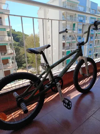 Bicicleta BMX Monty