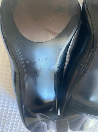 Zapatos de tacón charol negros talla 38