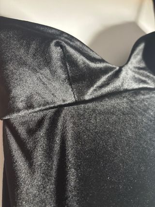 Vestido midi negro Zara