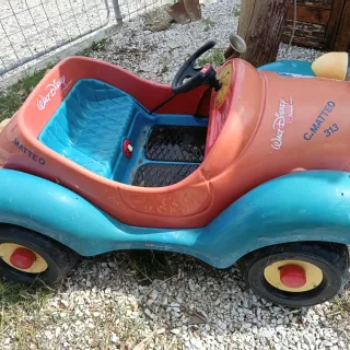 Auto elettrica 313 Paperino Disney .