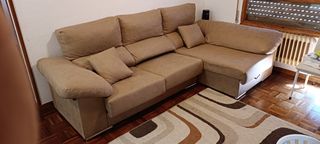 Sofá chaiselongue con canapé