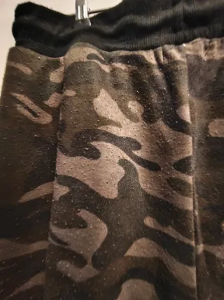 Pantalón chándal camuflaje