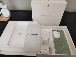 HUAWEI PURA 70 ULTRA