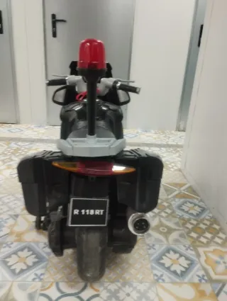 Moto Policía Eléctrica Infantil