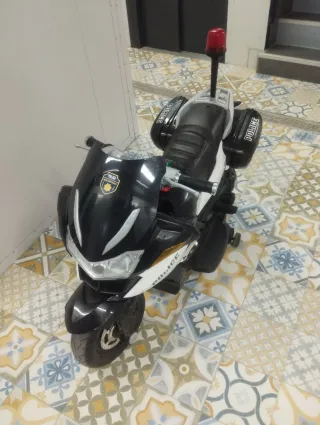 Moto Policía Eléctrica Infantil