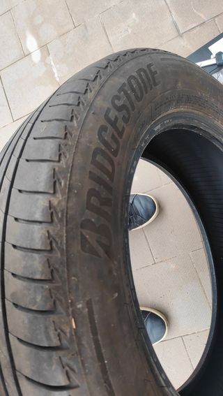 Pneumatico Estivo Bridgestone Turanza 215/60 R17
