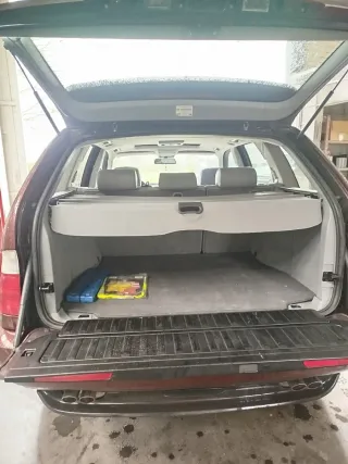 BMW X5 V8
