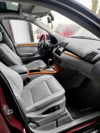 BMW X5 V8