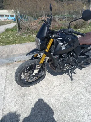 Moto Morini Seiemmezzo Negra y Marrón