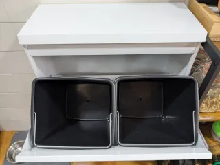 Mueble para cubos de basura