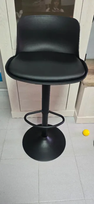 2 Taburetes Altos Negros Regulables