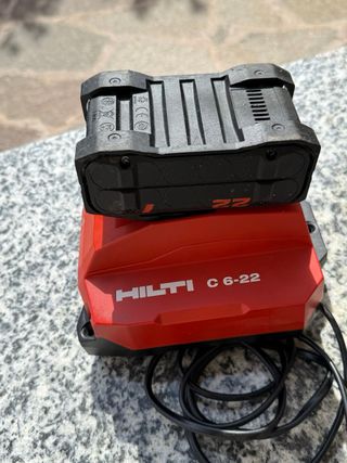 Caricabatterie Hilti C 6-22 e Batteria B 22-110