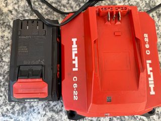 Caricabatterie Hilti C 6-22 e Batteria B 22-110