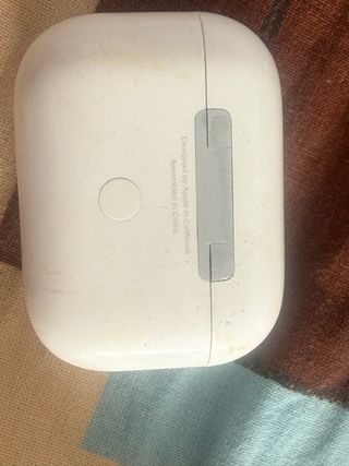Caja AirPods A2700
