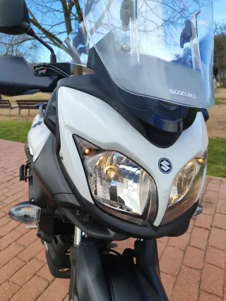 Suzuki Vstrom 650 Adventure Negra/Blanca