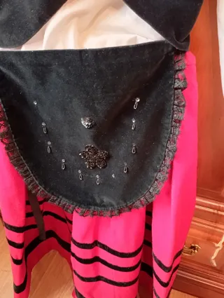 Traje Regional Gallego Negro Adornado