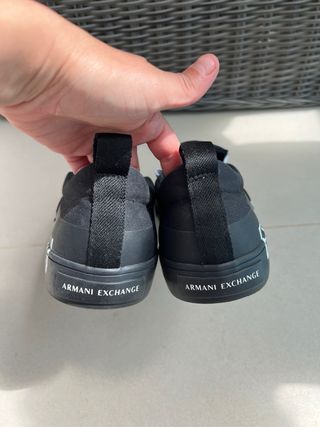 Zapatillas Armani Exchange slip-on negras