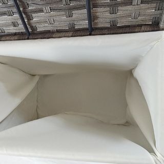 Baúl De Jardín en Rattan PE, Cofre De Exterior Con Patas Antideslizantes Y Revestimiento Interno De Tela Impermeable, 57X34X62Cm, Gris Y Beige