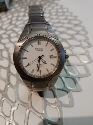 Orologi Citizen Titanium e Seiko SQ 50