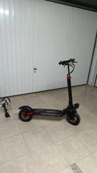 Patinete eléctrico con asiento