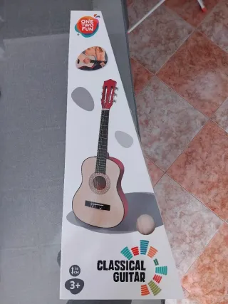 Guitarra Infantil One Two Fun 76 cm